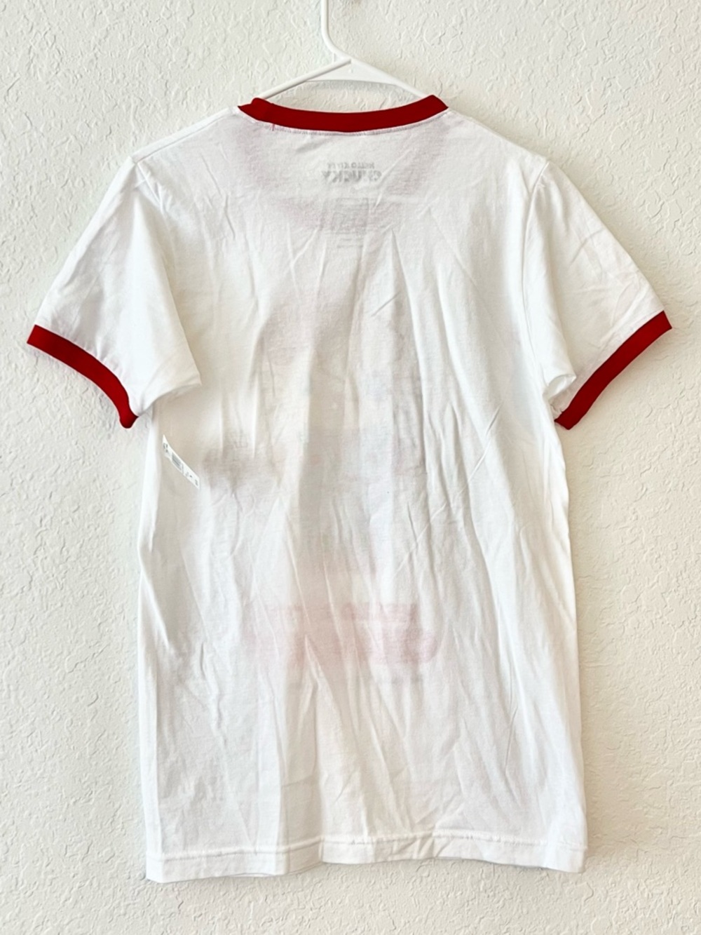 NWT Universal Studios Exclusive Hello Kitty Chucky Ringer Shirt Top Size Small - Picture 5 of 7